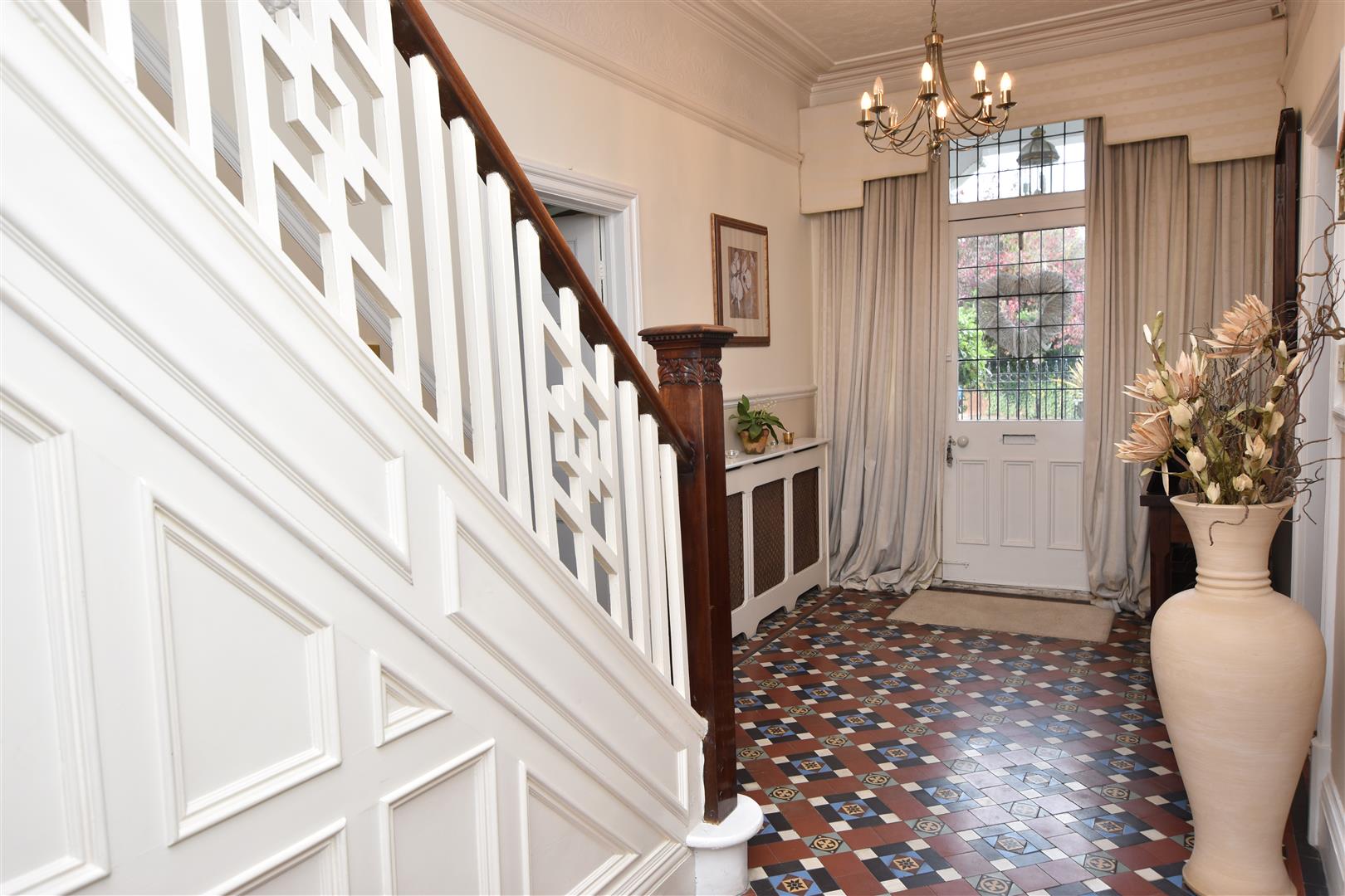 ENTRANCE HALL